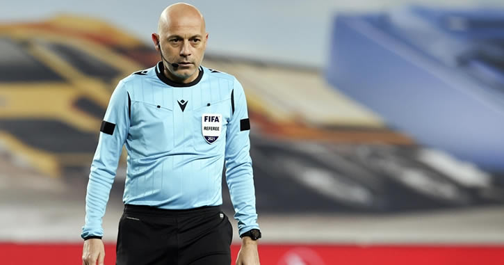 Cüneyt Çakır 21. yüzyılın en iyi ikinci hakemi seçildi