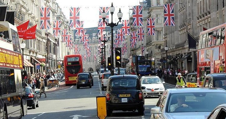 İngiltere’de çalışma sistemine pandemi ayarı