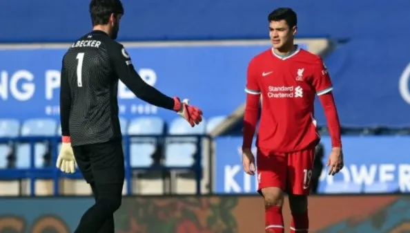 Türk derbisinde Çağlar güldü, Ozan üzüldü