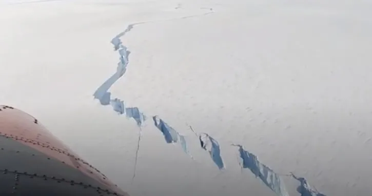 Antarktika’da Londra büyüklüğünde buz kütlesi koptu