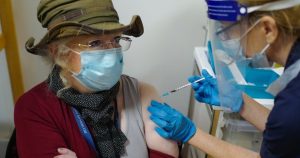 Birleşik Krallık’ta aşılananların sayısı 20 milyona yaklaştı