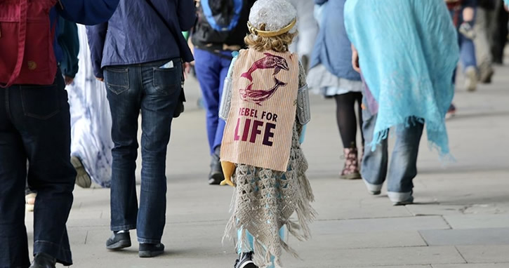 İngiltere’de 10 bin çocuk ‘güvenli olmayan’ yerlerde yaşıyor