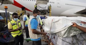 Sözler tutuluyor: Aşı alan ilk ülke Gana