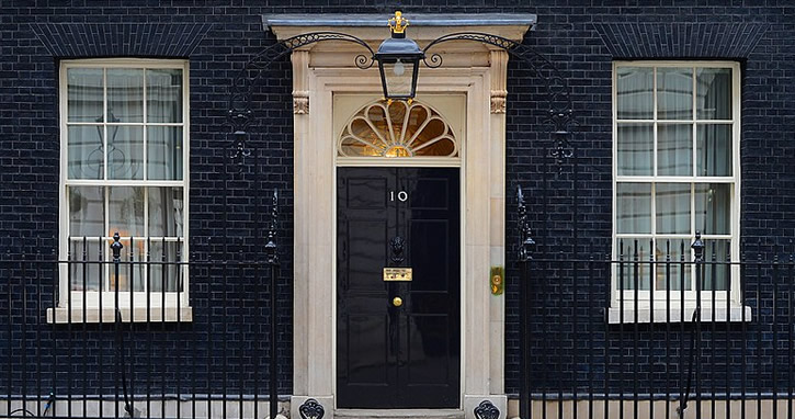 Boris Johnson’ın “9 Numara” isteği kriz çıkardı