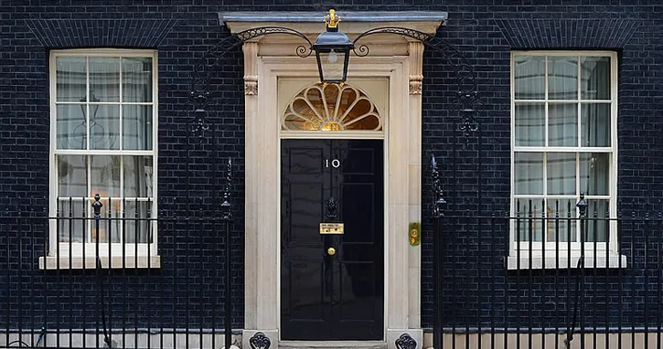 Boris Johnson’ın “9 Numara” isteği kriz çıkardı