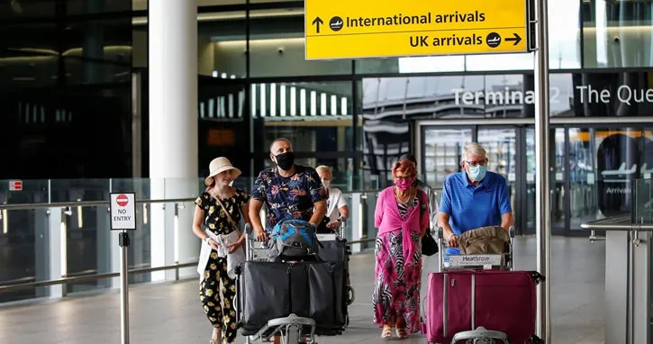 Heathrow yolcuları yeni ek ücretler ödeyecek