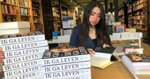 Hollanda’da yazar Lale Gül’ü ailesi reddetti