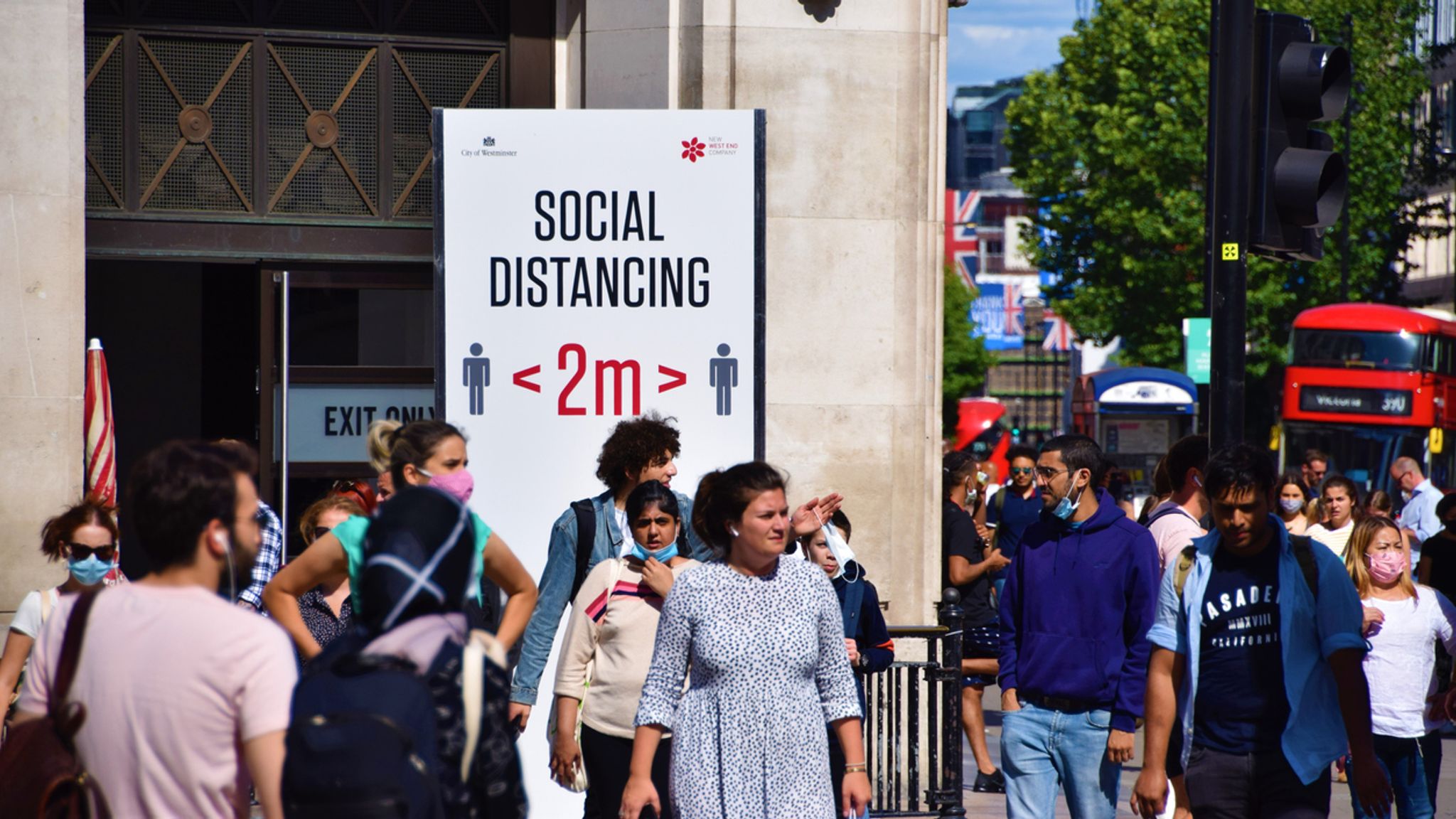 27 nisan ingiltere covid-19