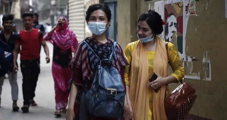 İngiltere’den 3 ülkeye daha seyahat yasağı