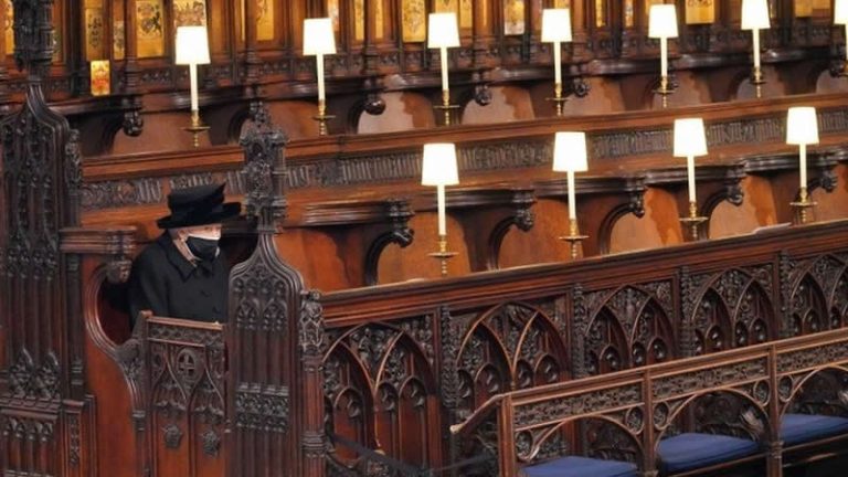 Merakla beklenen kısıtlama 1 ay erken kaldırılacak