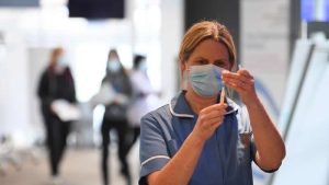 İngiltere’de korkulan oldu: Hint varyantı yayılıyor