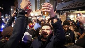 Ekonomiyi kurtarmak için ‘alkol seferberliği’ çağrısı