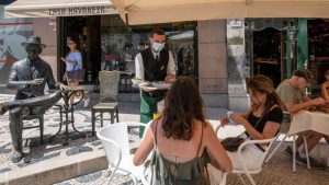 Yeşil liste ülkelere uluslararası seyahat artık serbest