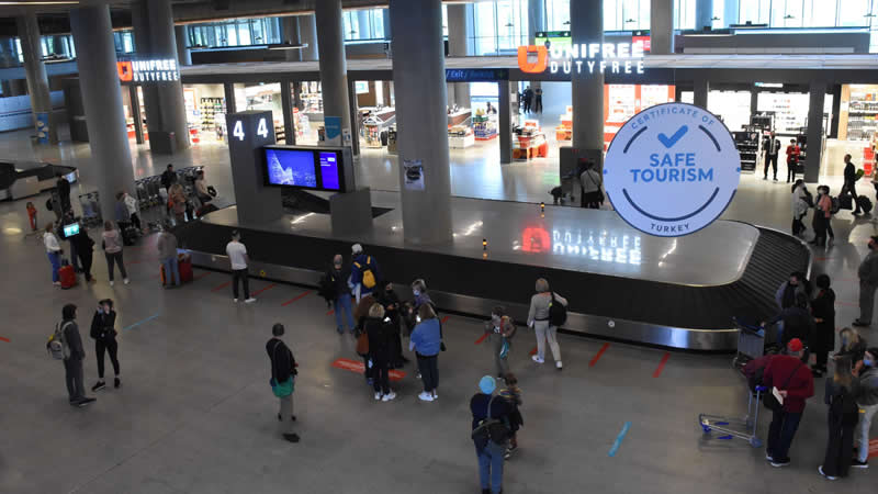 THY, İngiltere uçuşlarını geçici olarak durdurdu