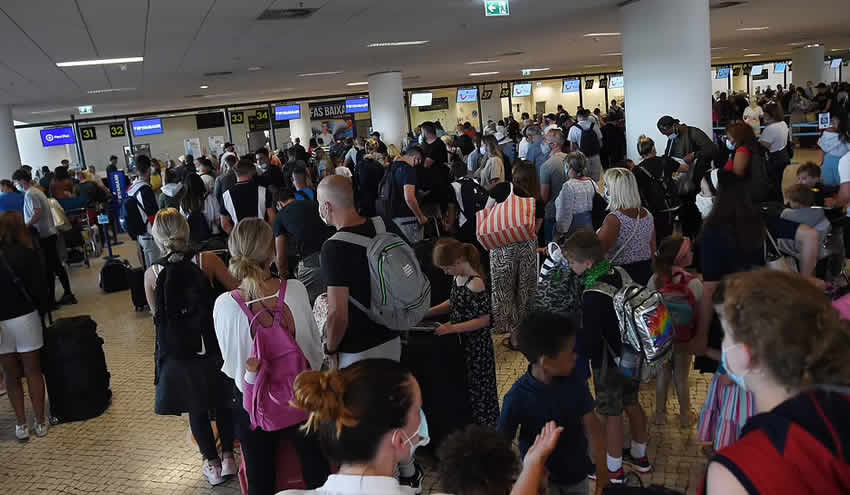 Ani kararla Portekiz’den dönen tatilciler ateş püskürdü