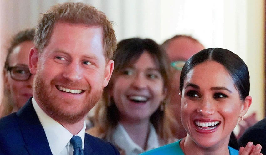 Kraliçe Elizabeth’ten Harry ve Meghan’a tebrik mesajı