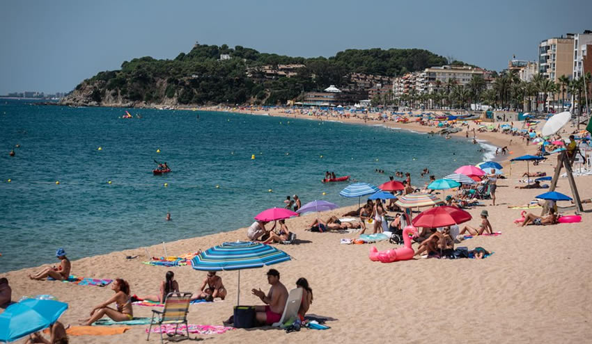 İngilizlerin Dörtte Biri 2025 Tatil Planlarını Şimdiden Yaptı