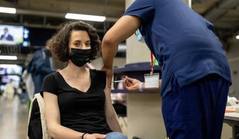 Çift aşılılarda Kovid enfeksiyon koruması azalmaya başladı