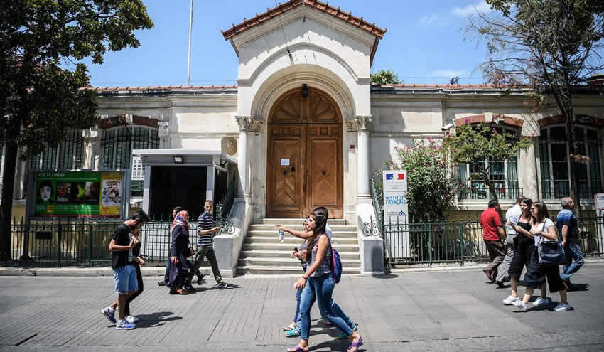 Fransa, Türkiye’yi kırmızı listeye aldığını duyurdu