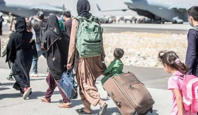 İngiltere vatandaşlarına “Kabil Havalimanı’na gitmeyin” uyarısı