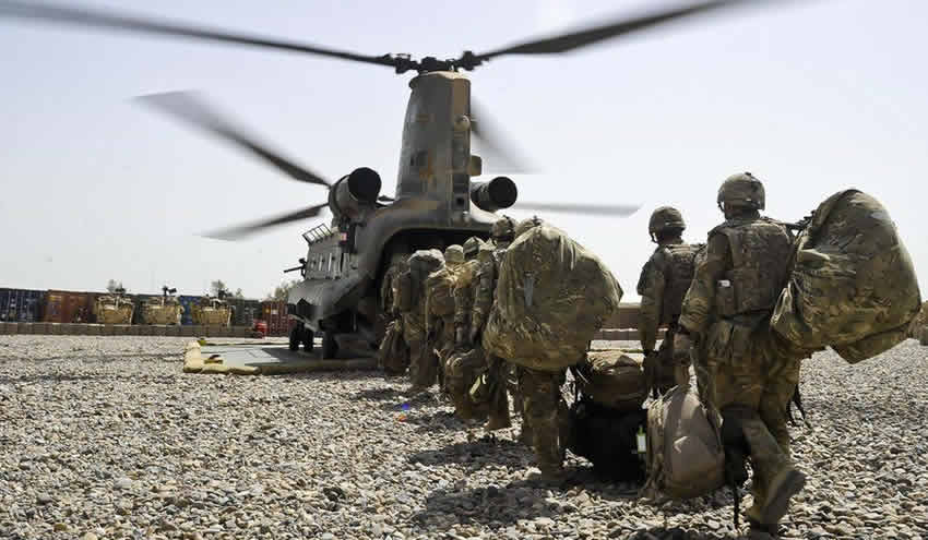 İngiltere, vatandaşlarını tahliye etmek için Afganistan’a asker gönderiyor