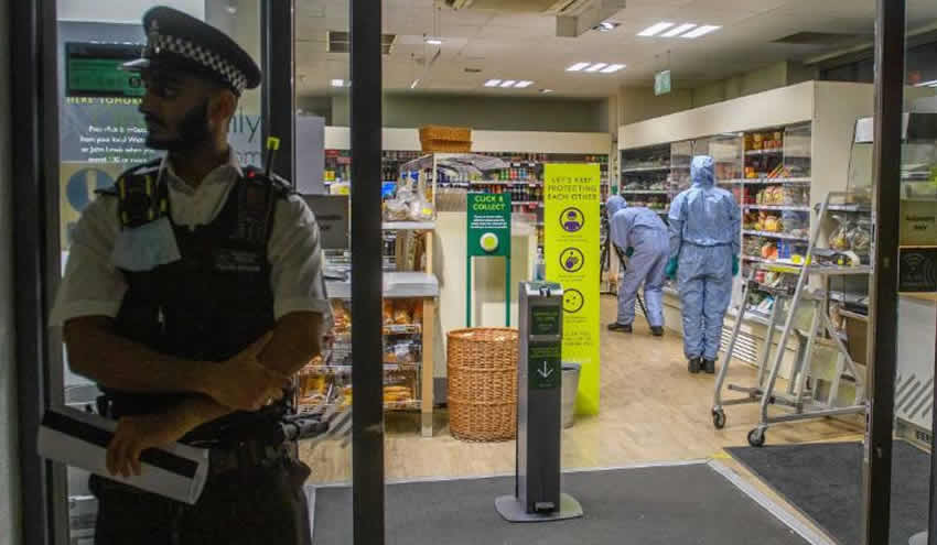 Londra’da bazı süpermarketlerdeki gıdalara bilinmeyen madde enjekte edildi