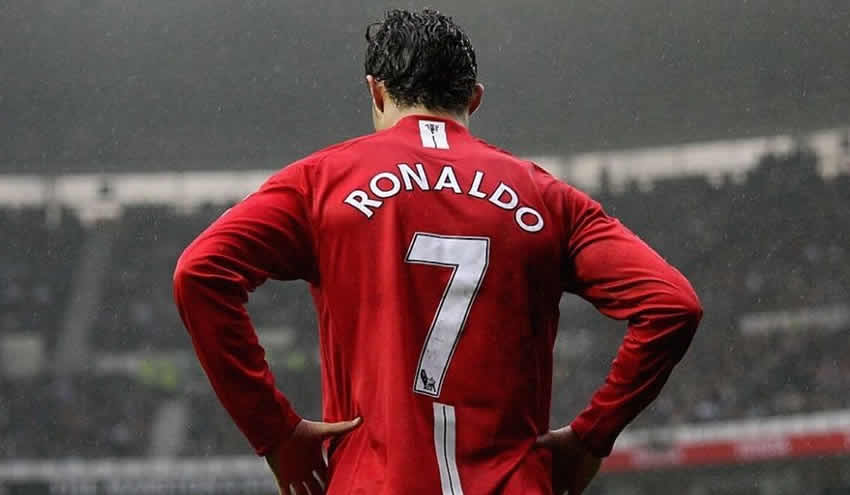 Ronaldo’nun Manchester United’da alacağı maaş İngiltere’yi salladı!