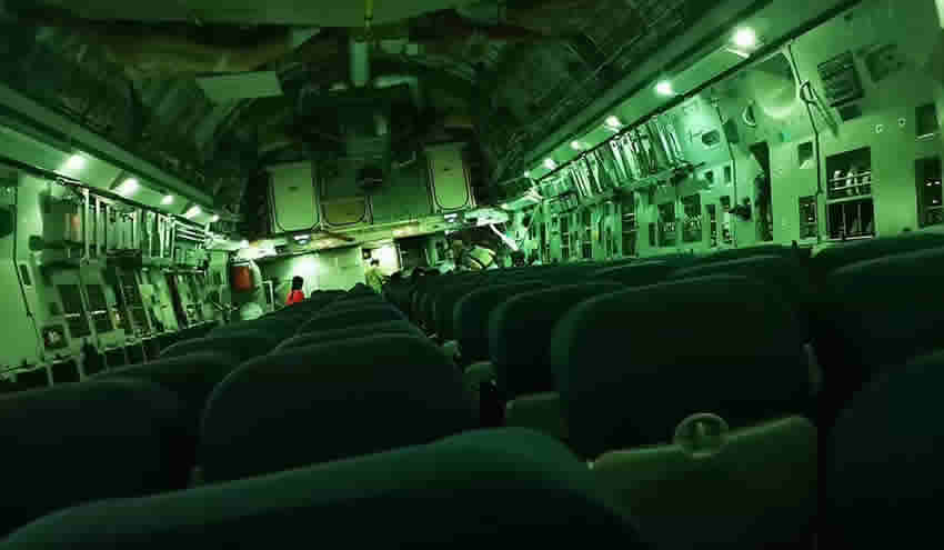 Dev askeri uçak Afganistan’dan bomboş döndü