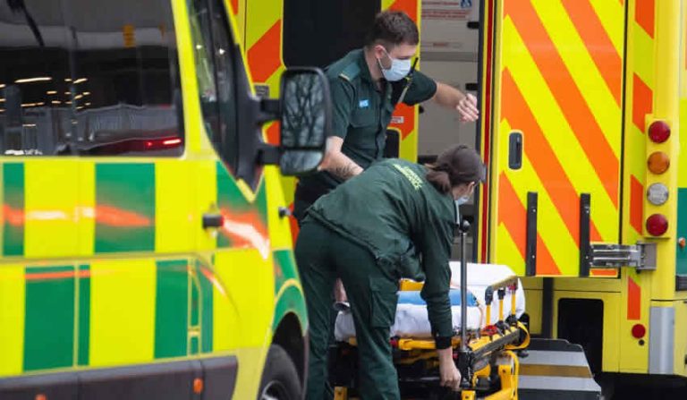 Birleşik Krallık günlük Covid-19 raporu: 201 can kaybı