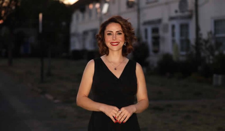 Londra Aktüel 6. sezonun ilk programında seyircisiyle buluştu