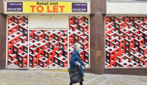 İngiltere ana caddelerindeki mağazalar bir bir kapanıyor