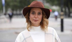 Sevilen oyuncu Çiğdem Batur Londra’da