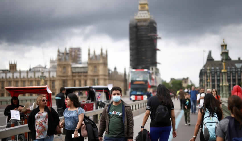 Hükümet kalabalık etkinlikler için aşı pasaportu planından vazgeçti