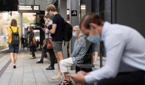 Sağlık Bakanlığı korona virüs aşısının 4 yan etkisini açıkladı