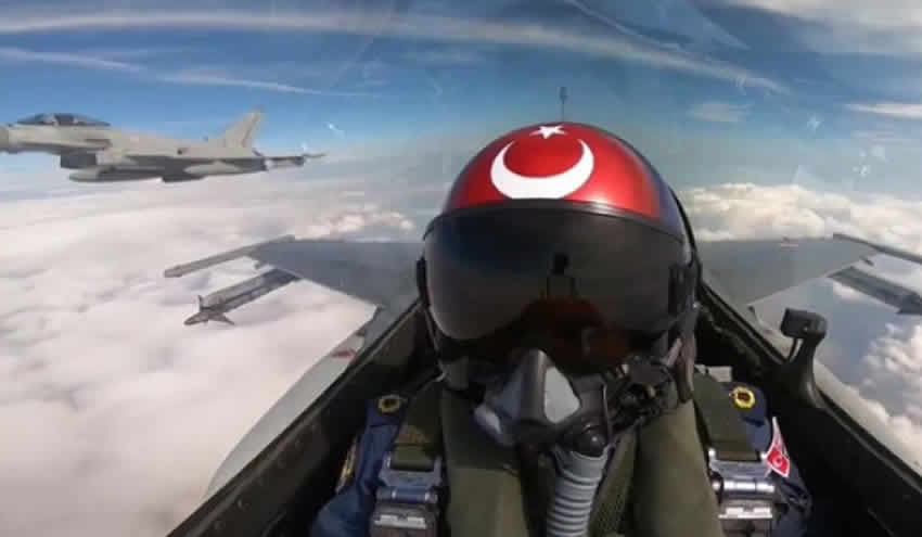 Türk Hava Kuvvetleri ile İngiltere Kraliyet Hava Kuvvetleri’nden ortak uçuş