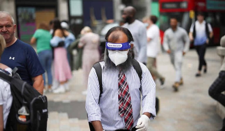 3 Ekim Pazar: Birleşik Krallık günlük Covid-19 raporu