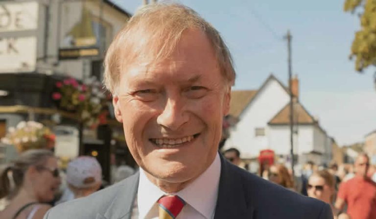 Amess’i öldürmekle suçlanan Ali Harbi Ali mahkemeye sevk edildi