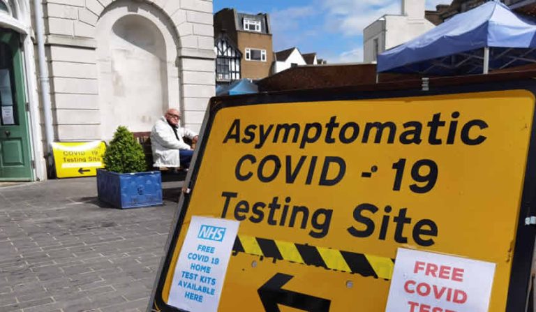 4 Ekim Pazartesi: Birleşik Krallık günlük Covid-19 raporu