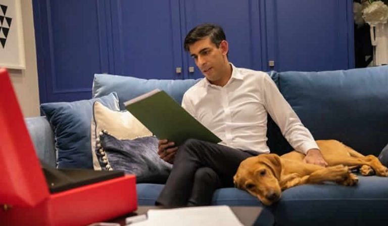 Düşük gelirli ailelere fazladan bin pound yardım yapılacak