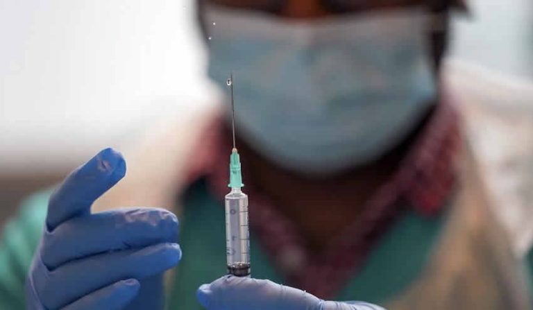 İngiltere’de 2 milyondan fazla güçlendirici doz aşı yapıldı