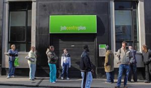 İngiltere’de işsizlik ağustos ayı itibarıyla geriledi