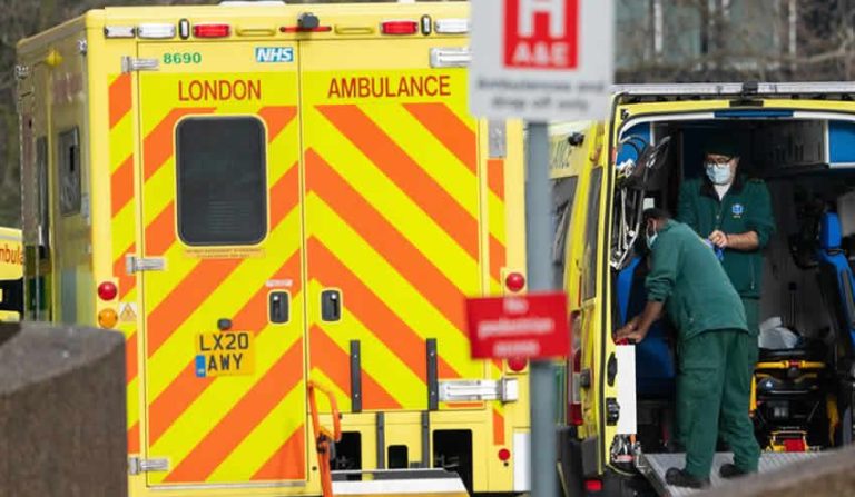 15 Ekim Cuma: Birleşik Krallık günlük Covid-19 raporu