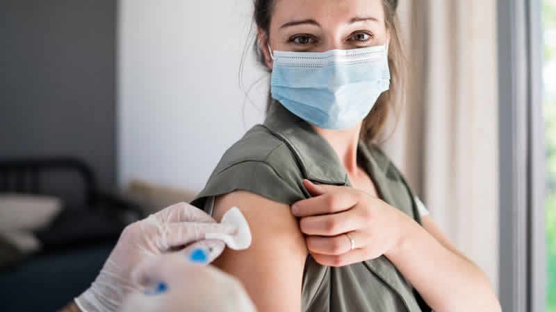 40 yaş üstü tüm kişilere 3. doz Covid-19 aşısı sunulacak