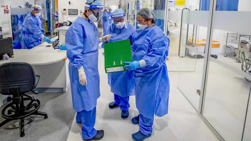 Hastanede Covid-19’a yakalanıp ölenlerin sayısı giderek artıyor