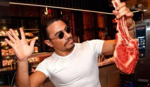 İngiliz kasaptan Nusret’e tepki: “Aynı biftek 100 pound”