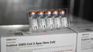 İngiltere, Sinovac aşısını onaylanmış aşılar arasına alıyor