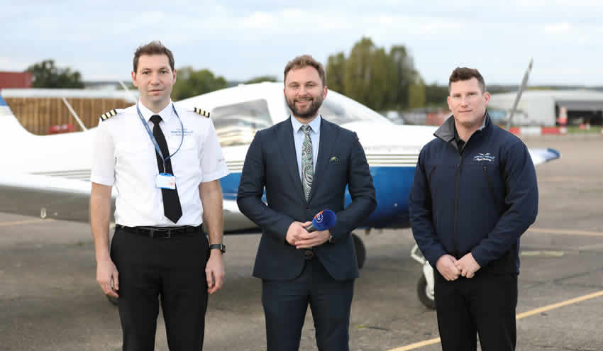 İngiltere’nin tek Türk pilot eğitmeni Selçuk Konaroğlu