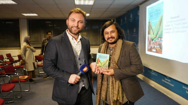 Londra Yunus Emre Enstitüsü faaliyetlerine devam ediyor