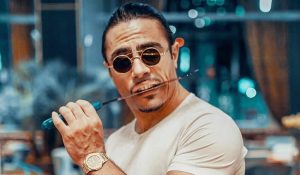 Nusret yine gündemde: Patates püresi fiyatına şef arıyor