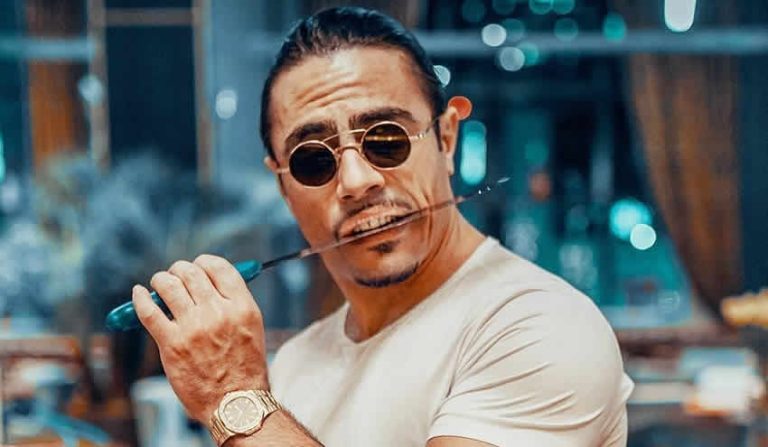 Nusret yine gündemde: Patates püresi fiyatına şef arıyor